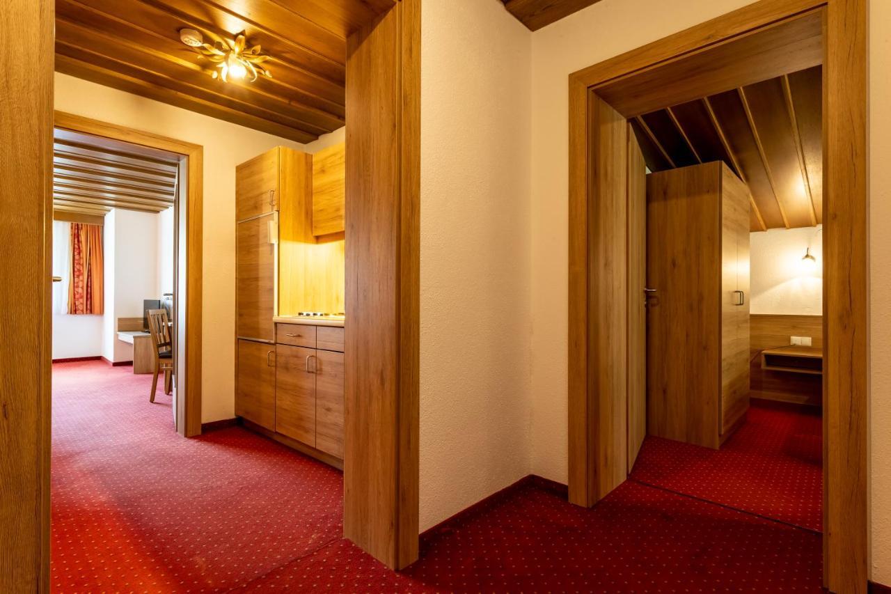 Kinderhotel Laerchenhof Obsteig Exterior photo